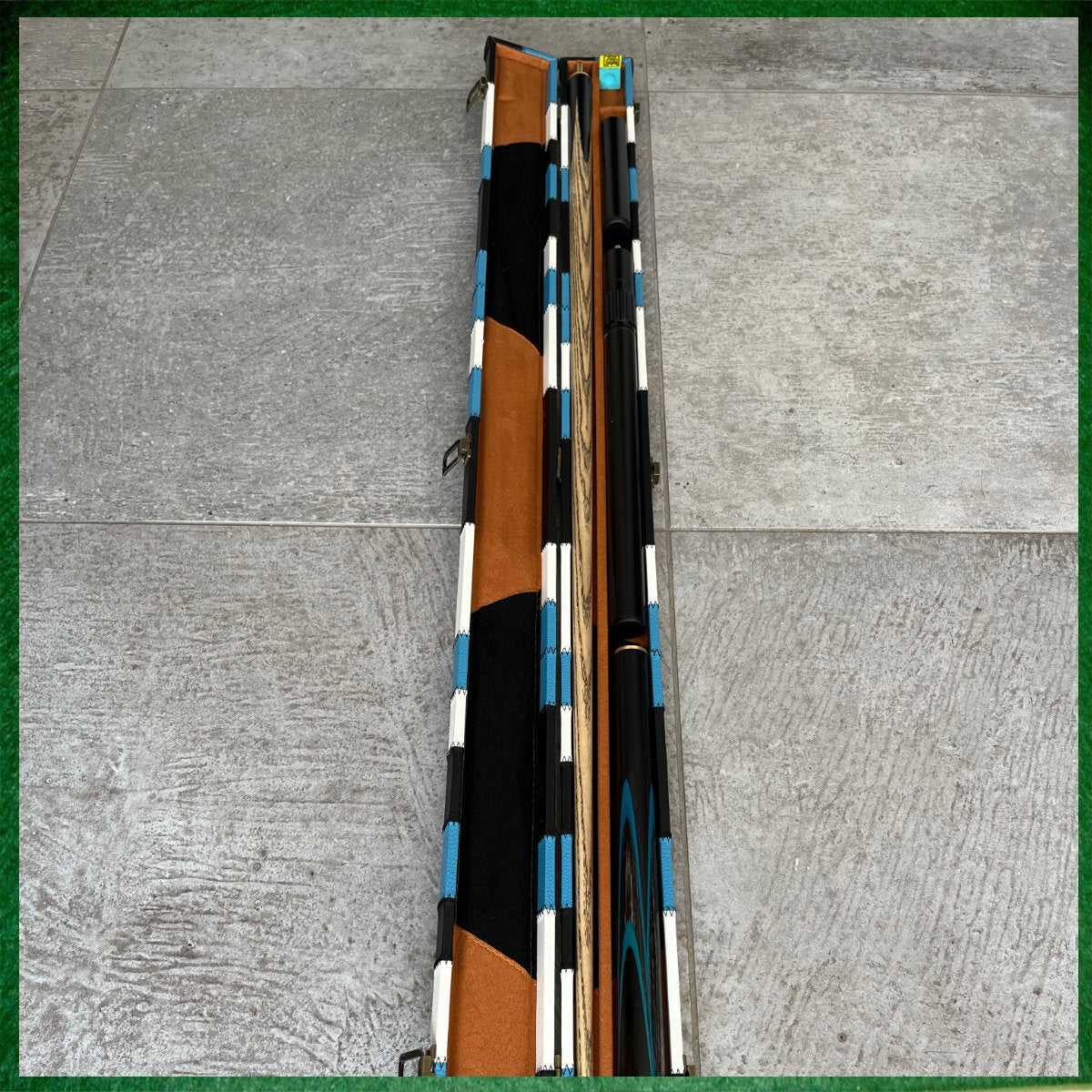 57" Snooker/Pool Cue + Case + Extensions Bundle :: Sleek Black & Blue Style