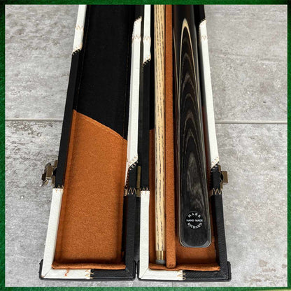 3/4 jointed snooker cue and case