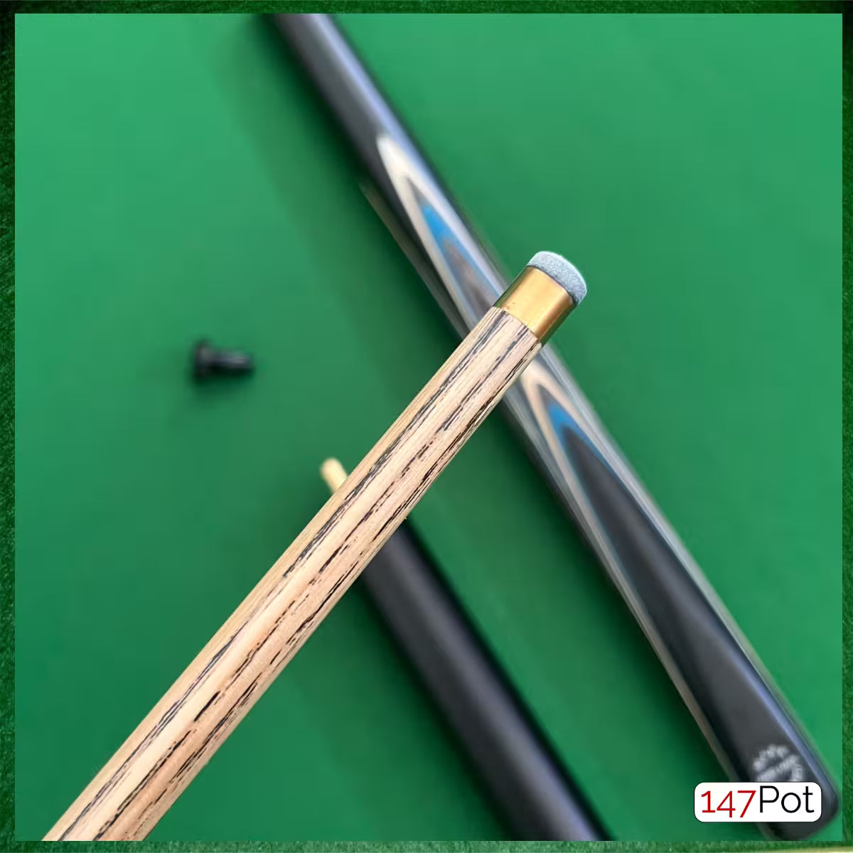 58 Inch ¾ Joint Handmade Ash 9.5mm Tip Snooker/Pool Cue - Blue & White Arrows