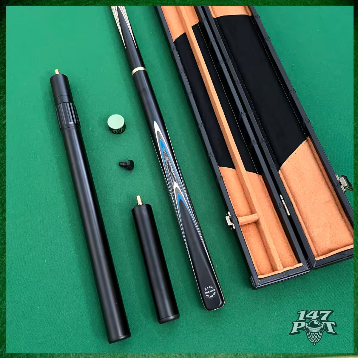 58 Inch Snooker/Pool 3/4 Jointed Ash Cue - 9.5mm Tip - Hard Case - 2x Extensions Bundle :: Blue & White Arrows